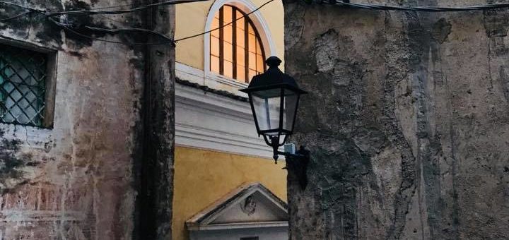 Atrani, che sta succedendo al Conservatorio di Santa Rosalia, l’On. Conte interroga il Ministro dell’Istruzione